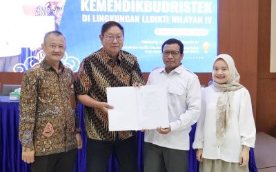 UNPAR Resmi Terima SK Penyatuan STKIP Surya